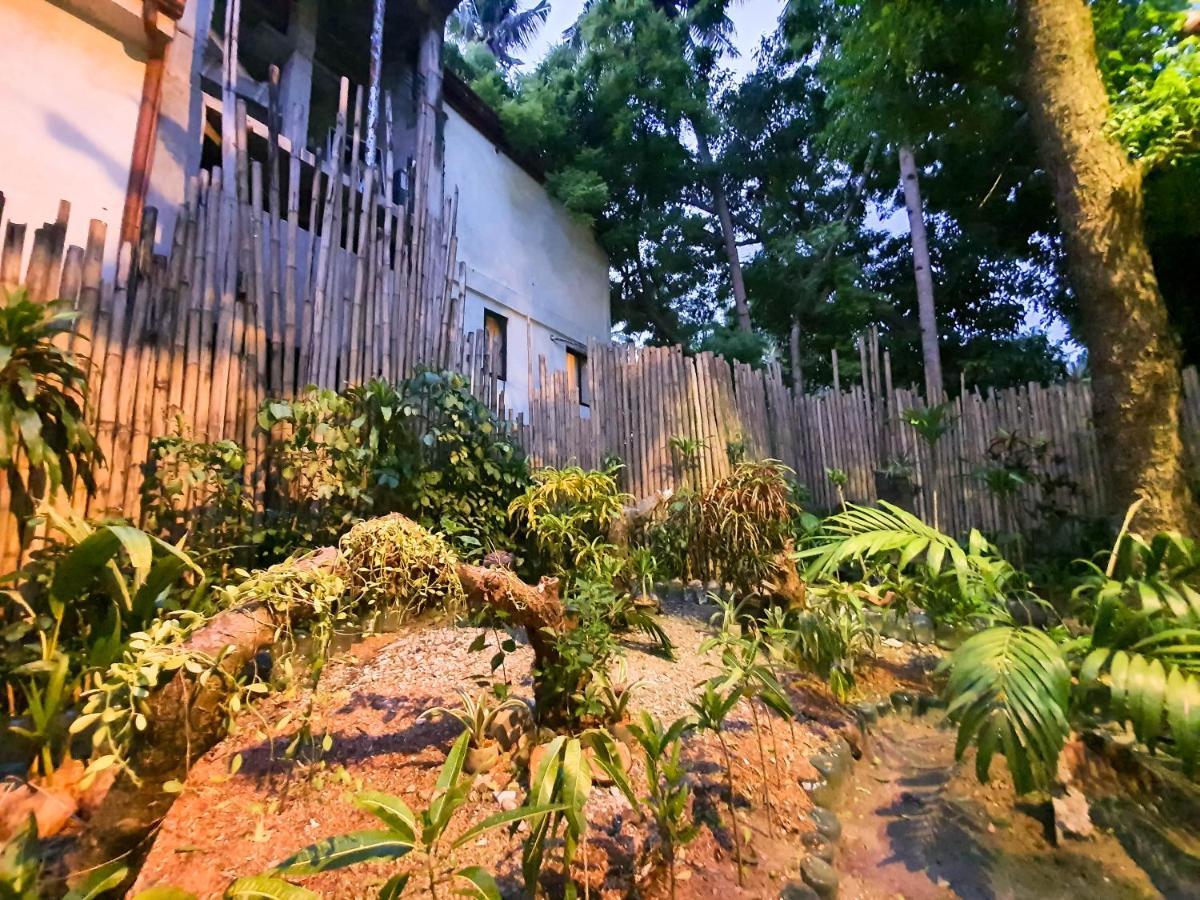 可可洛克海滩度假酒店 Manoc-Manoc 外观 照片